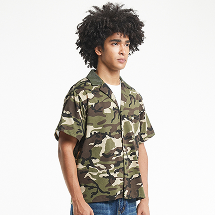 American camouflage short-sleeved shirts