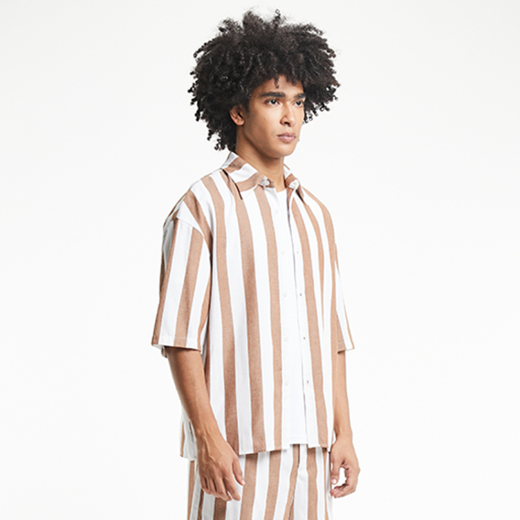 Veritical triped casual shirts