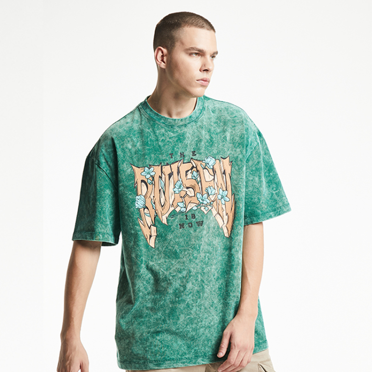 Washed to make old vintage oversize T-shirts
