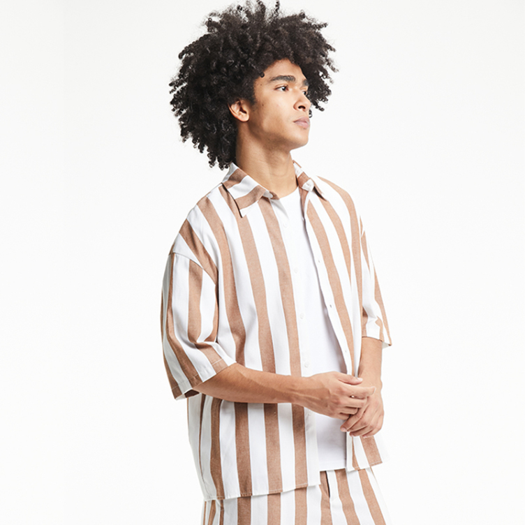 Veritical triped casual shirts