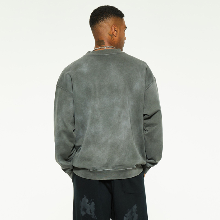 Solid color loose wash to make old sweatshirts