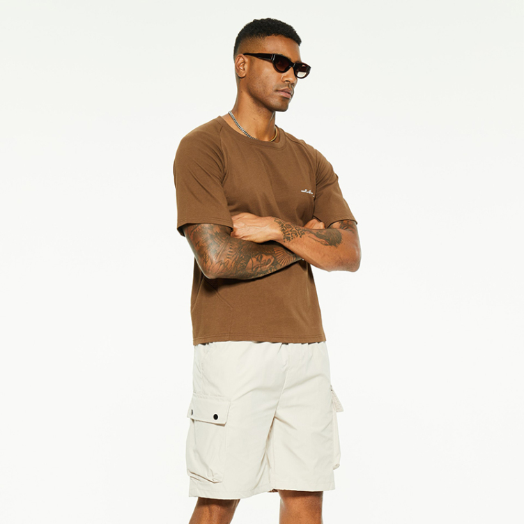 Comfortable quick-drying solid color T-shirts