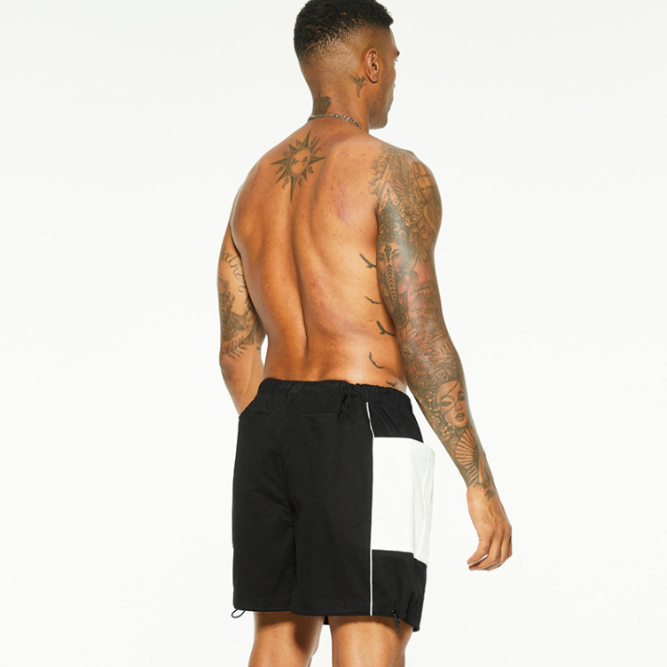 Casual bilateral heterogeneous pocket shorts