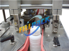 Capping machine for bottle and jar