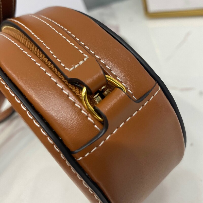 New small round cake super mini cute Fanny pack, girls look superior bag, casual concave shape street photography necessary bag