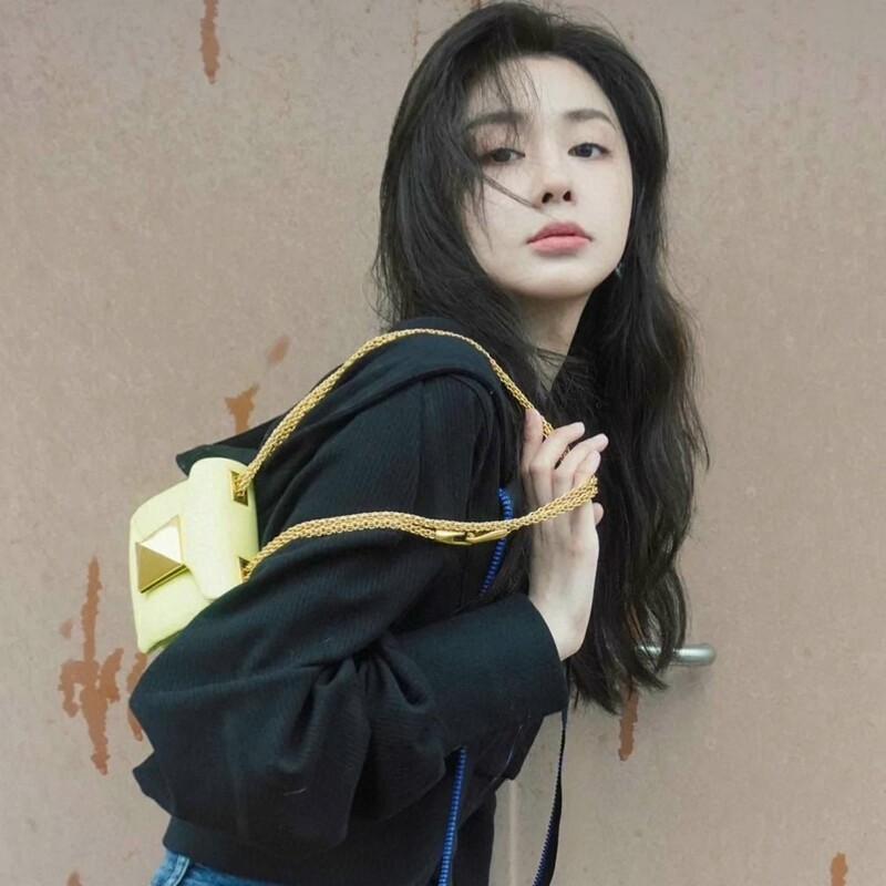 Mini size soft suede bag chain small handbag decoration oversized rivets chain bag magnetic buckle open and close soft sheep leather lining backpack