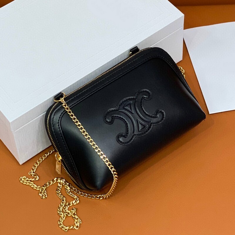 New Women's cross Body and Shoulder New Shell Bag High quality head layer smooth cow leather chain Clutch Zipper lock