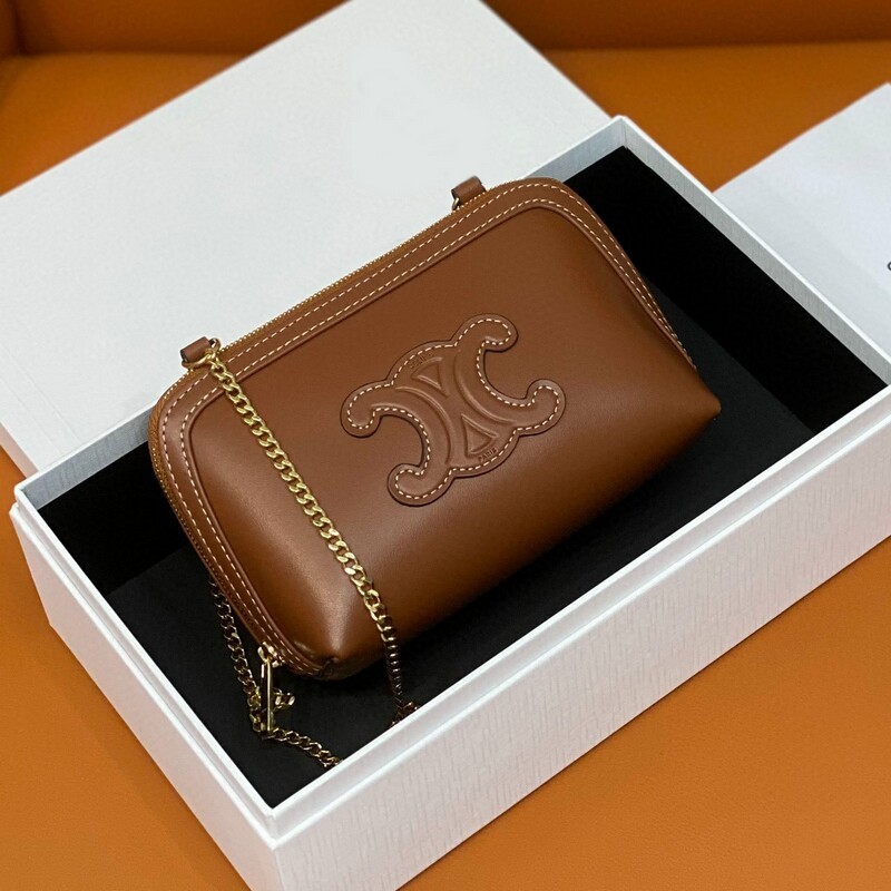 New Women's cross Body and Shoulder New Shell Bag High quality head layer smooth cow leather chain Clutch Zipper lock