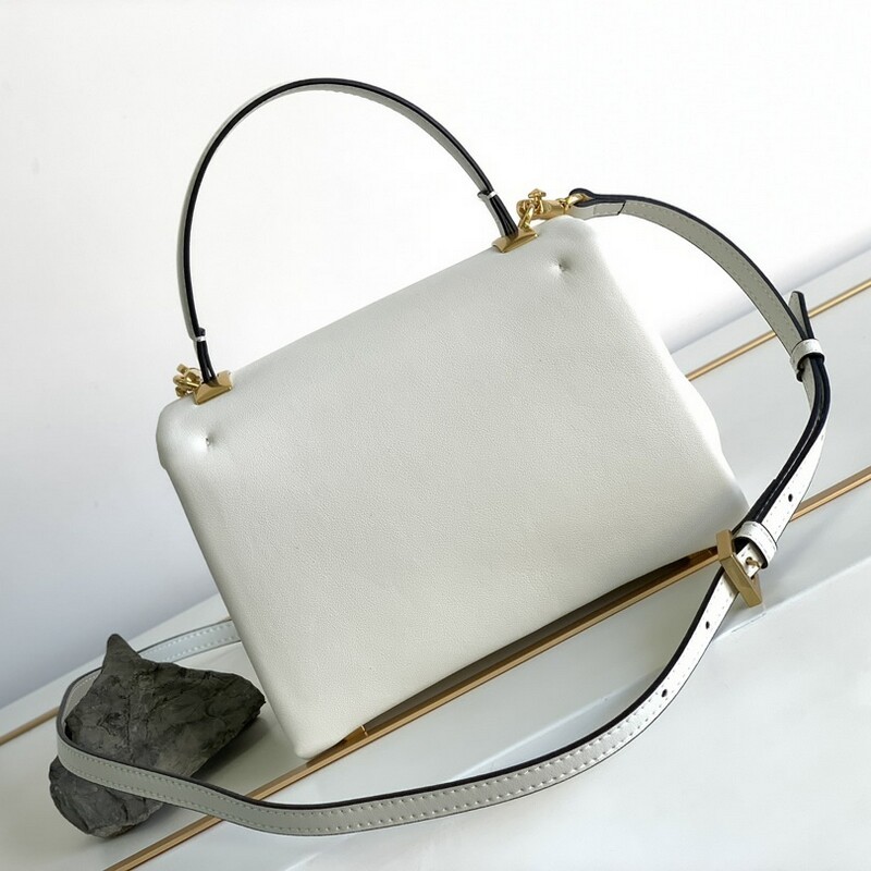 Women's mini sheepskin handbag, large prepuke rivet open and close bag, adjustable multi-purpose shoulder and back and crossbody bag