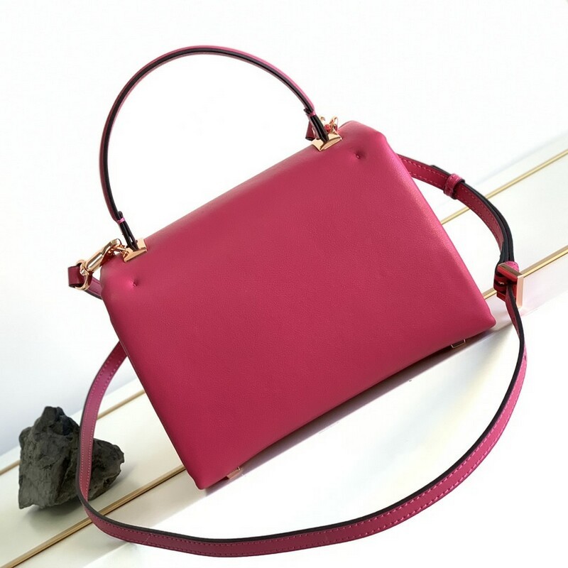 Women's mini sheepskin handbag, large prepuke rivet open and close bag, adjustable multi-purpose shoulder and back and crossbody bag