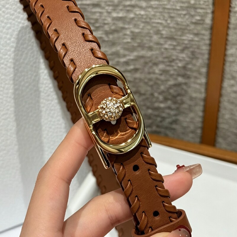 Women's summer belt with 2CM diamond metal buckle, leather belt with woven texture, versatile waistband for short pants