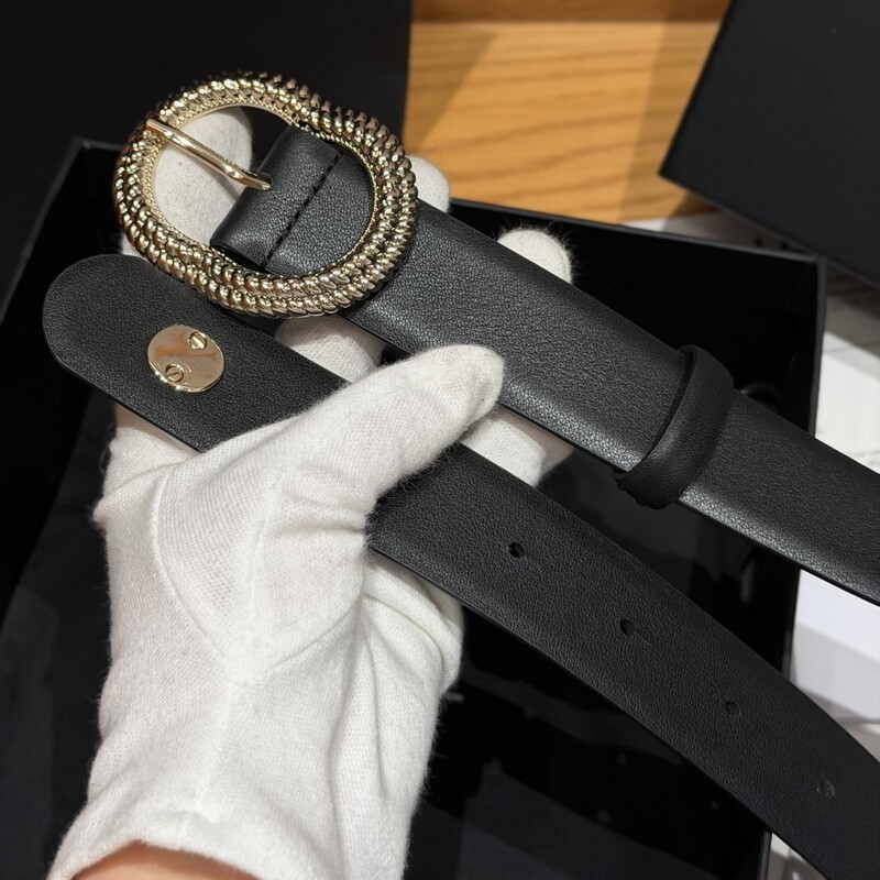 Fashion trend genuine leather belt with brass buckle-style waist accessory for denim 3CM summer shorts, simple and classic leather belt for women