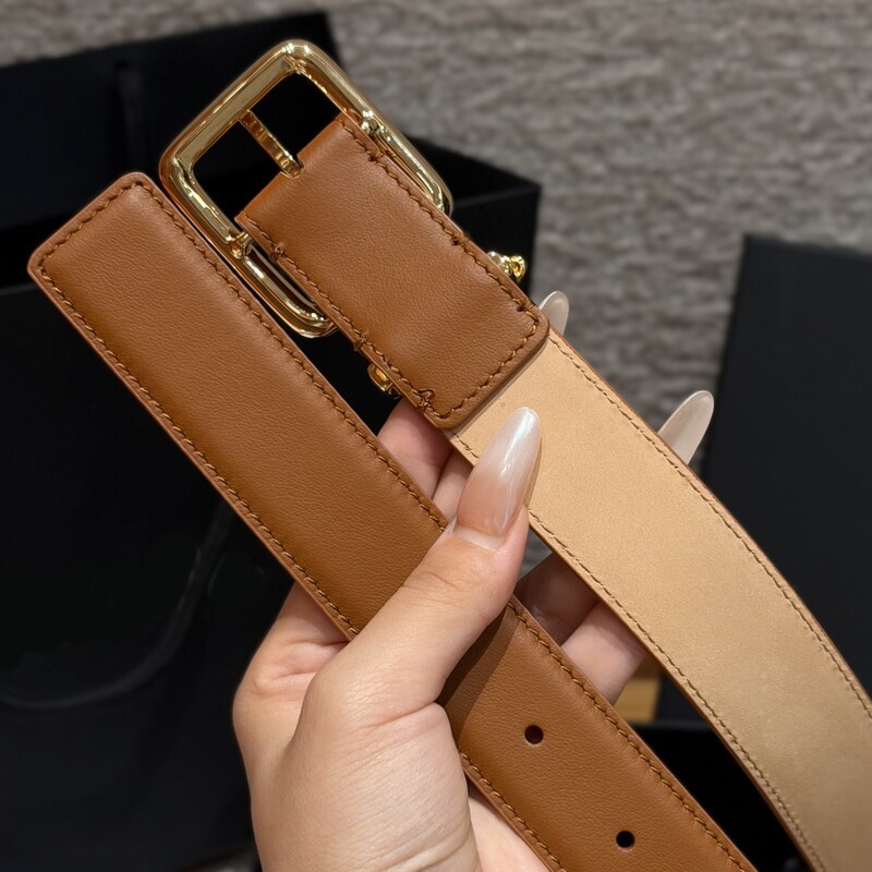 Pendant square buckle leather women's waist belt with crocodile pattern cowhide, suitable for daily use and versatile for various occasions.