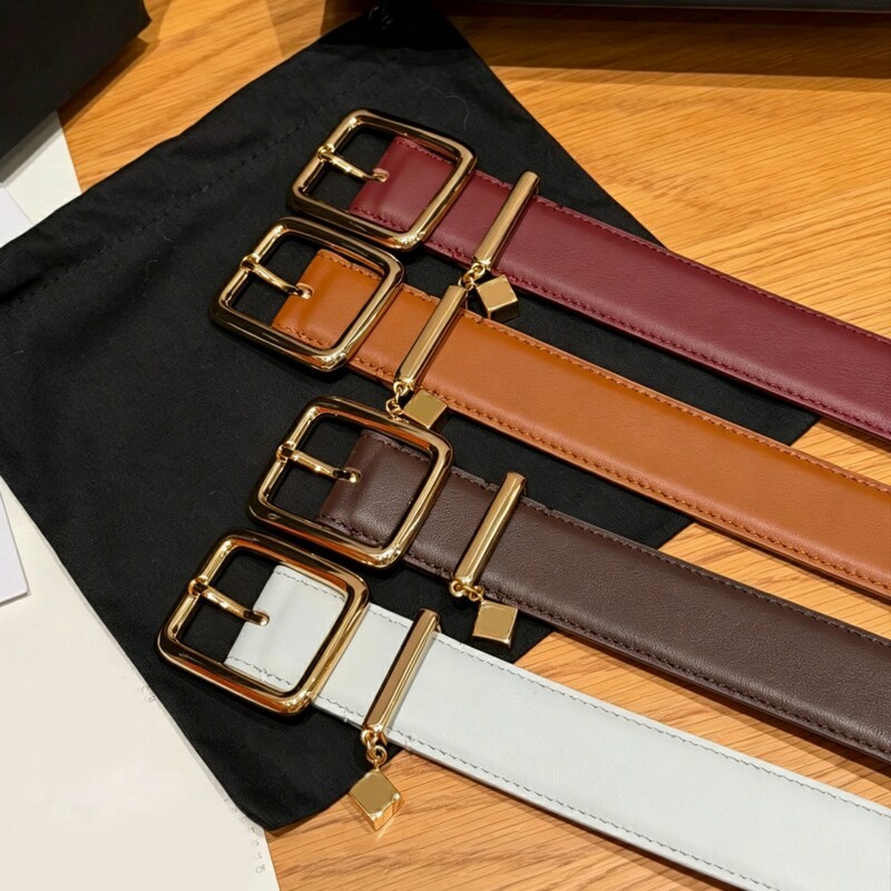 Pendant square buckle leather women's waist belt with crocodile pattern cowhide, suitable for daily use and versatile for various occasions.