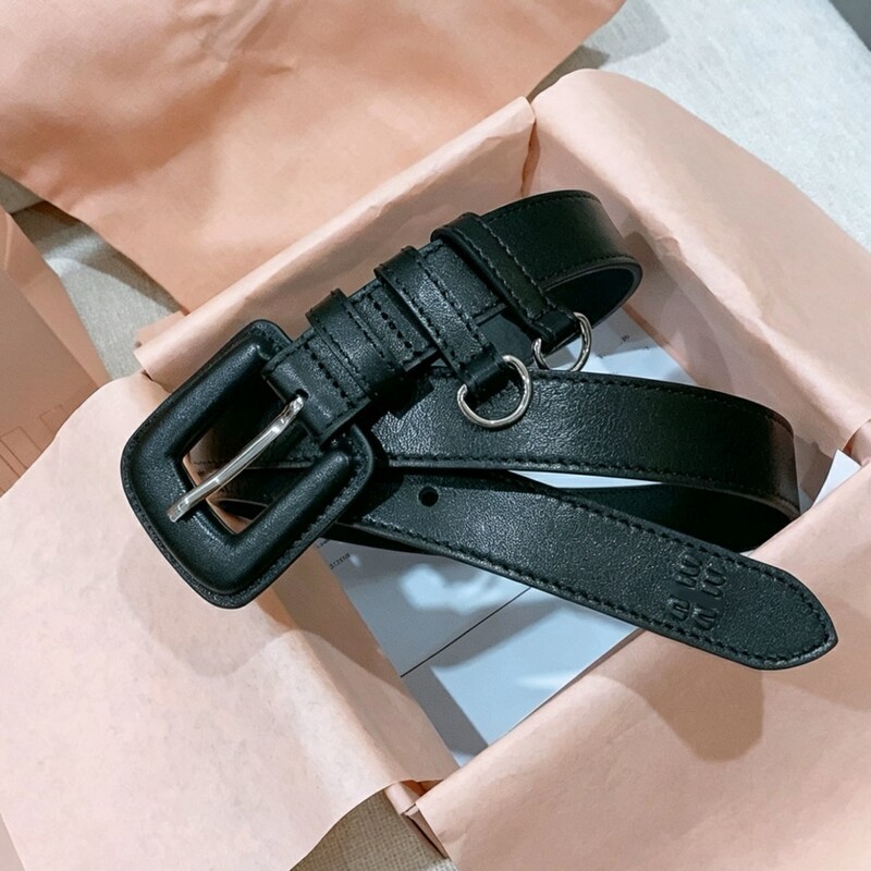 Women's retro-style square-button leather belt, versatile skinny waist belt, denim pants, simple and trendy leather shorts belt