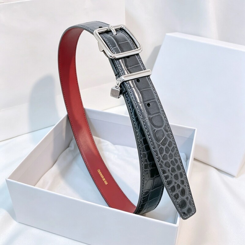 Hao Xiaowu's new style women's leather belt, fashionable genuine leather trim, versatile for jeans, 2.5 needle buckle, fashionable women's belt