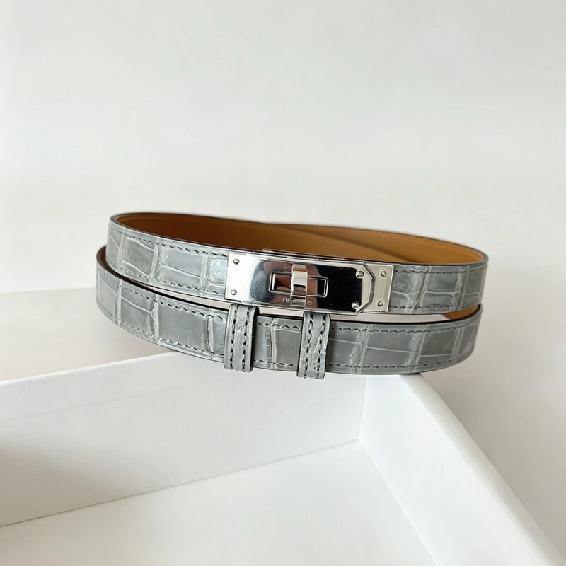 Crocodile skin stretchable female waistband, stretchable Kelly women's dress waistband, fine version with decorative band when tightening.