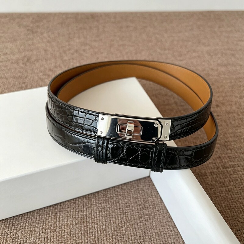 Crocodile skin stretchable female waistband, stretchable Kelly women's dress waistband, fine version with decorative band when tightening.
