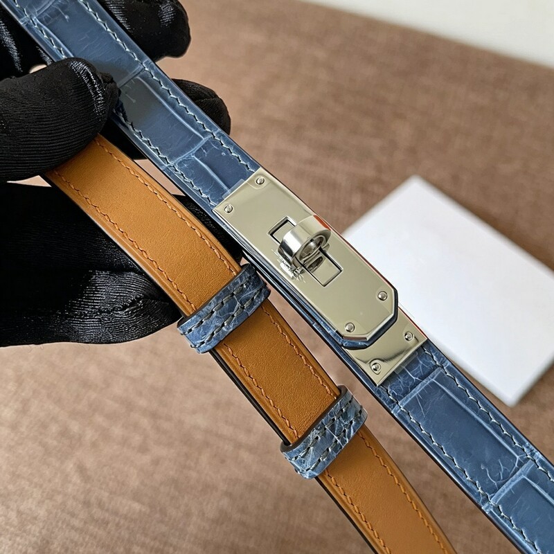 Crocodile skin stretchable female waistband, stretchable Kelly women's dress waistband, fine version with decorative band when tightening.
