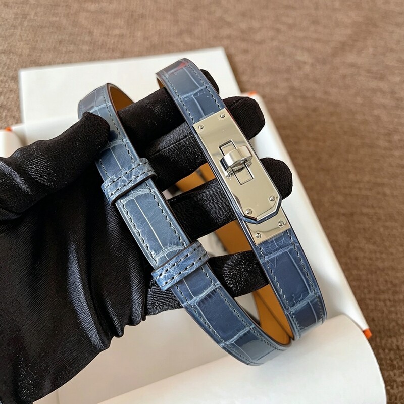 Crocodile skin stretchable female waistband, stretchable Kelly women's dress waistband, fine version with decorative band when tightening.