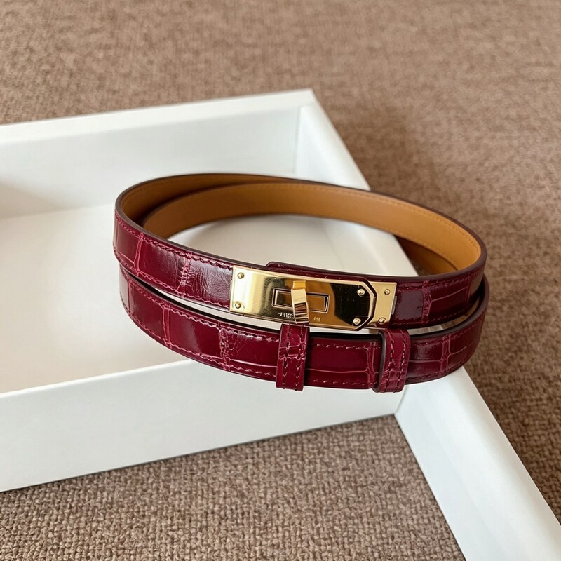 Crocodile skin stretchable female waistband, stretchable Kelly women's dress waistband, fine version with decorative band when tightening.