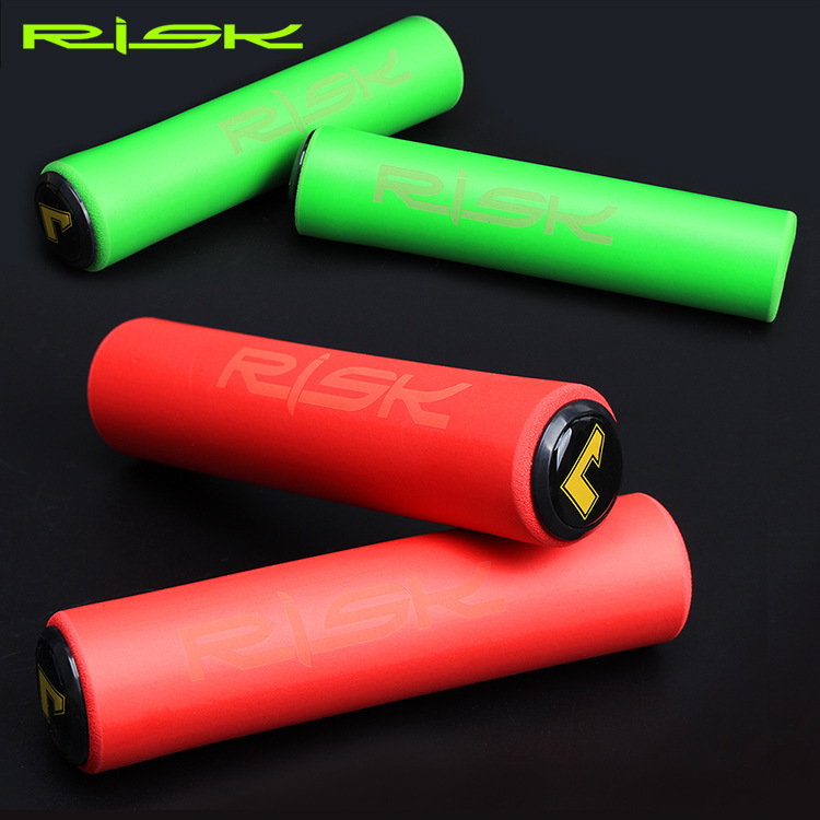 RISK Bicycle Handlebar Foam Grip Shock-Absorbing Foam Grip Mountain Bike Mini Bike Non-Slip Grip with Bar End Plugs