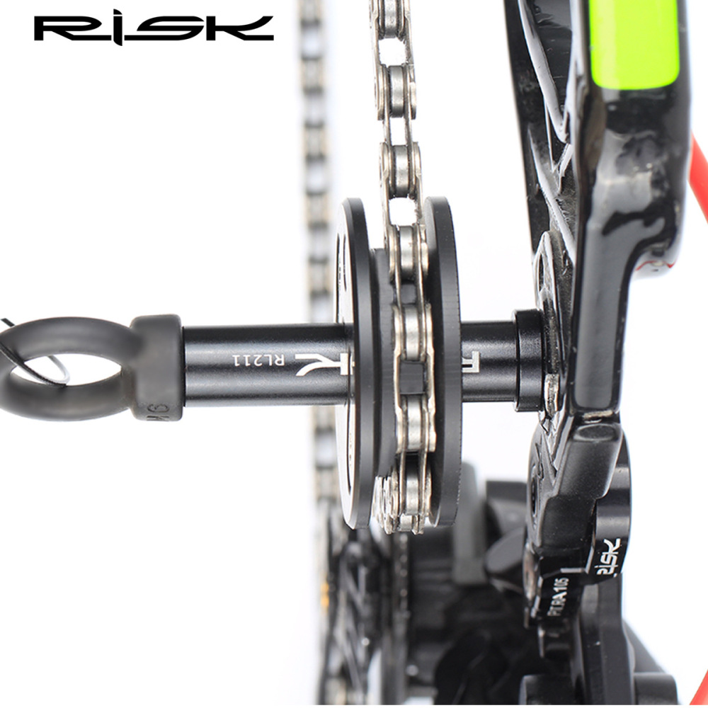 RISK Bicycle Chain Keeper Mountain/Road Virtual Flywheel Chain Cleaner Chain Lubricator Tool