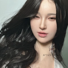 掲載写真と同じロングウィッグ