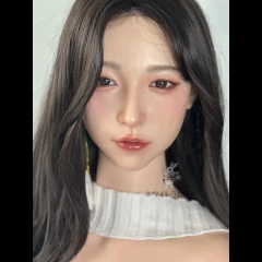 掲載写真と同じロングウィッグ