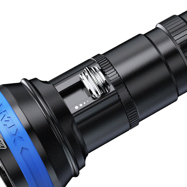 XTAR D06 1200lm Diving Flashlight