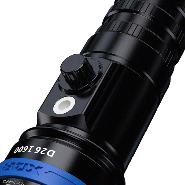 XTAR D26 1600lm Diving Flashlight