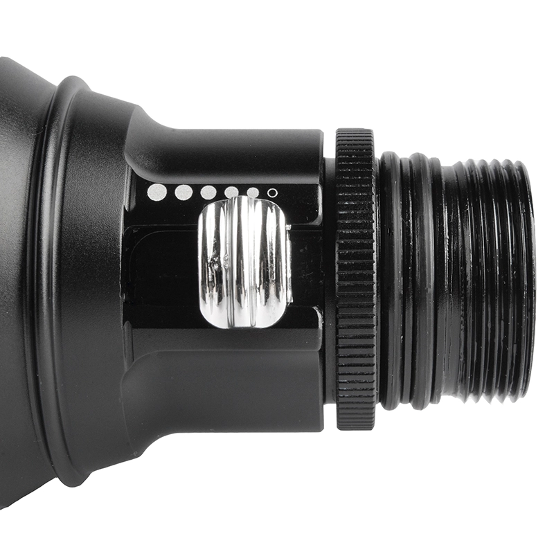 XTAR D06 900lm Diving Flashlight