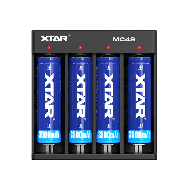 XTAR MC4S 4 bay 18650 battery charger