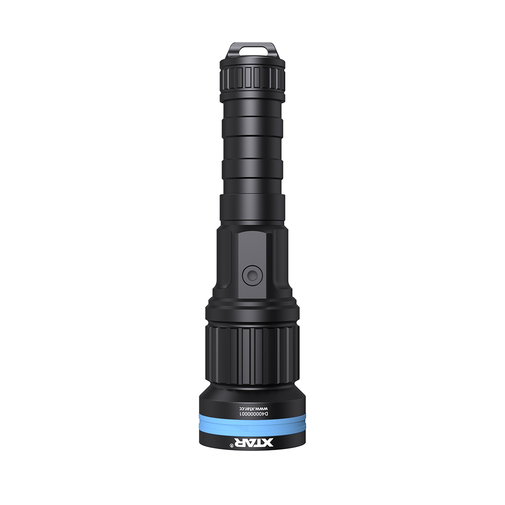 XTAR D40 ZOOM 1600 lumens Adjustable Beam Dive Light