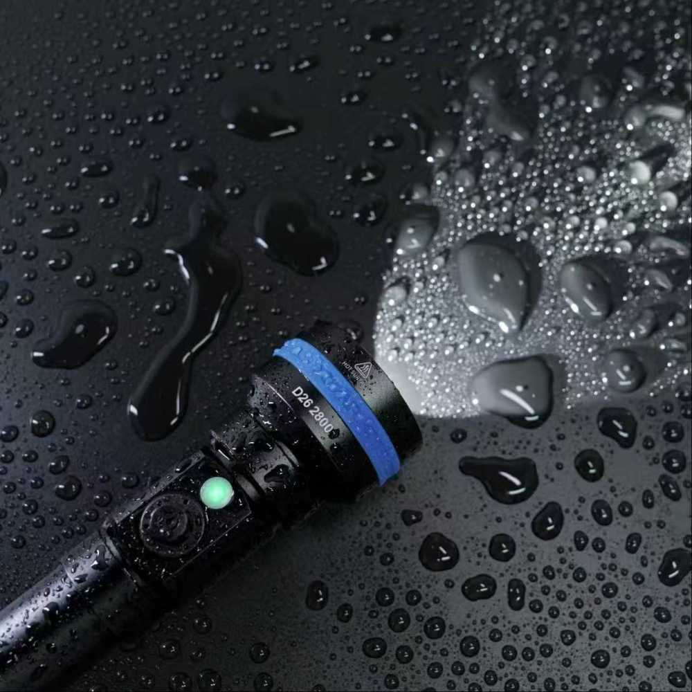 XTAR D26 2800 lumens Diving Flashlight