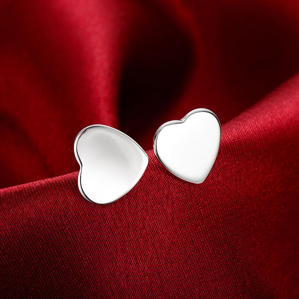 Special offer Hot sale Jewelry 925 Stamp Silver color Earring Fashion Woman Exquisite heart Ear studs Wedding party lady Gifts