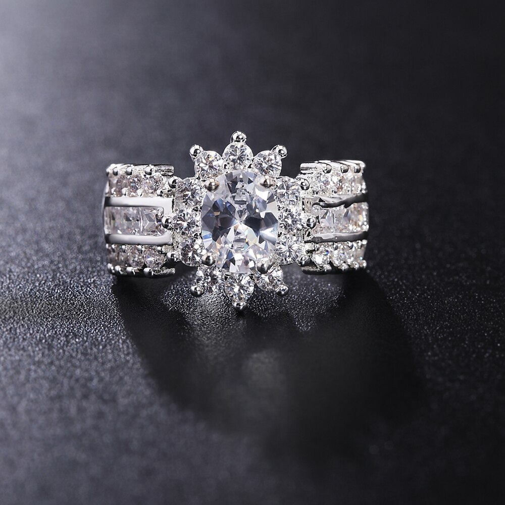 Luxury diamond rings 925 Stamp Silver color crystal heart moissanite Rings For Women Fashion Party Gifts Charm wedding Jewelry