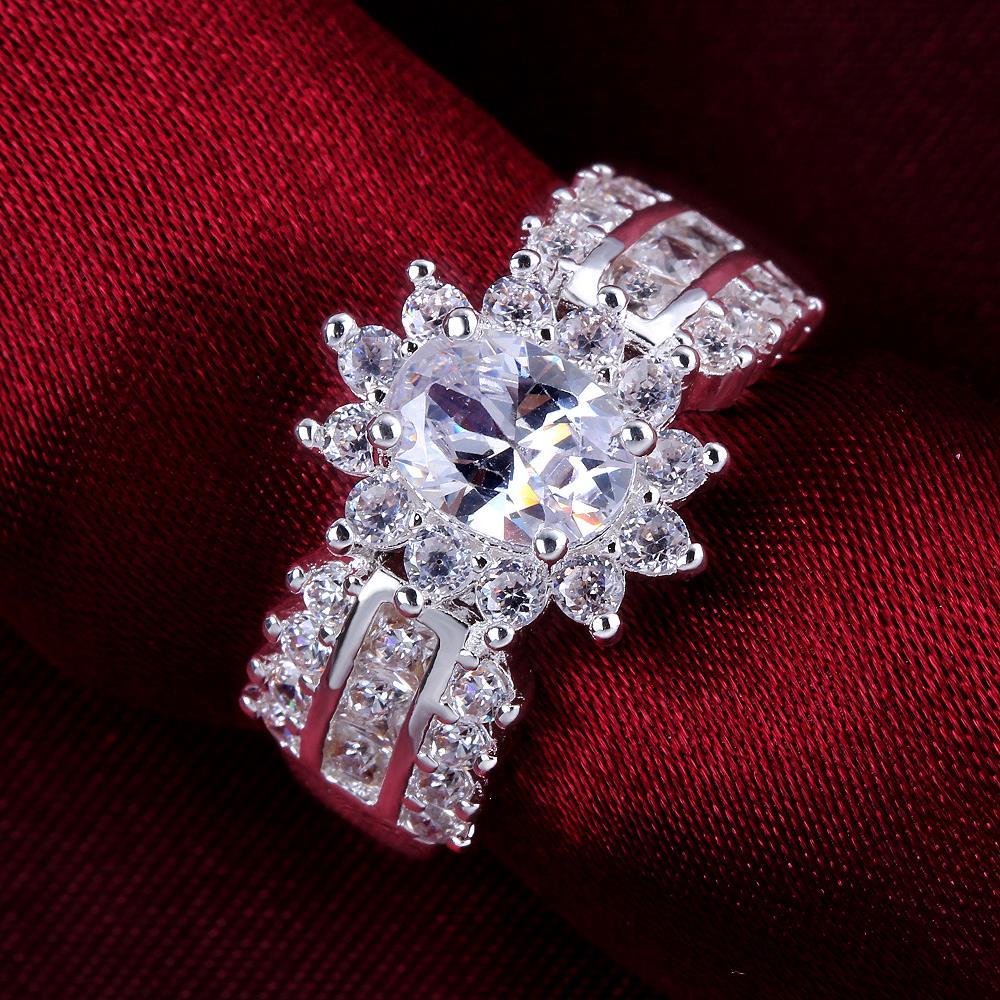 Luxury diamond rings 925 Stamp Silver color crystal heart moissanite Rings For Women Fashion Party Gifts Charm wedding Jewelry