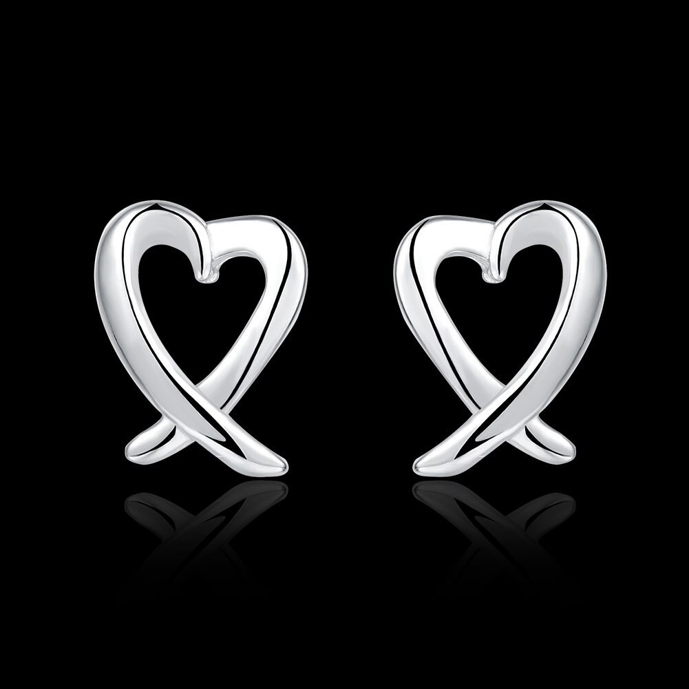 Factory direct charm 925 Stamp Silver color Earring for women Fashion Creative heart Earrings stud Birthday Gifts classicJewelry