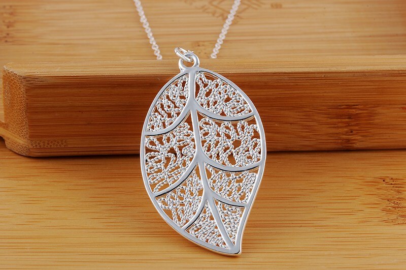 Hot charm 925 Stamp Silver color Leaf pattern Pendant Necklace For Women 18 inches gift top quality party wedding Jewelry