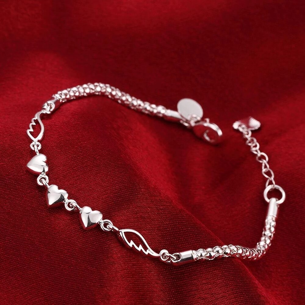 Factory direct fashion 925 Stamp Silver color Bracelet for woman elegant heart Love chain Luxury jewelry Wedding party lady gift