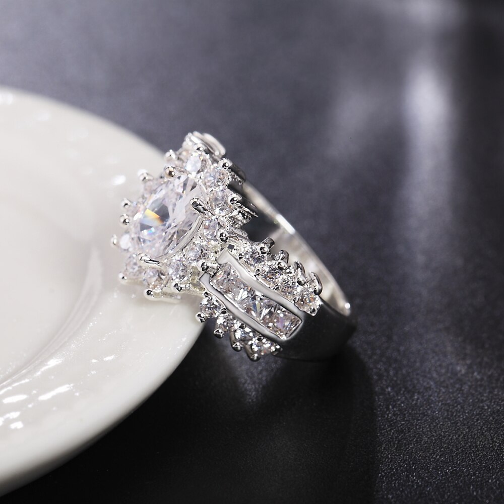 Luxury diamond rings 925 Stamp Silver color crystal heart moissanite Rings For Women Fashion Party Gifts Charm wedding Jewelry