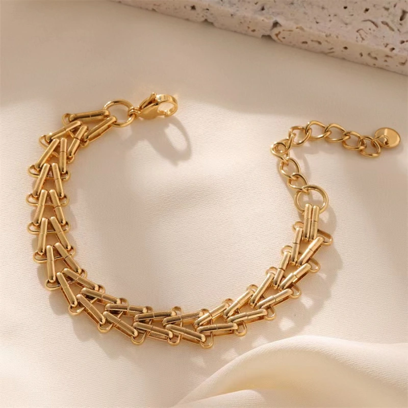 G01  18k  gold color for men women lady 18+4cm chain bracelet  chain  Top Quality Does not fade, This is not logo ,not stamped