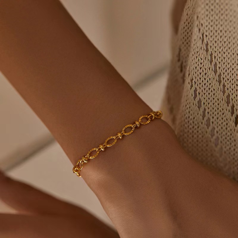 G04  18k  gold color for men women lady 18+4cm chain bracelet  chain  Top Quality Does not fade, This is not logo ,not stamped