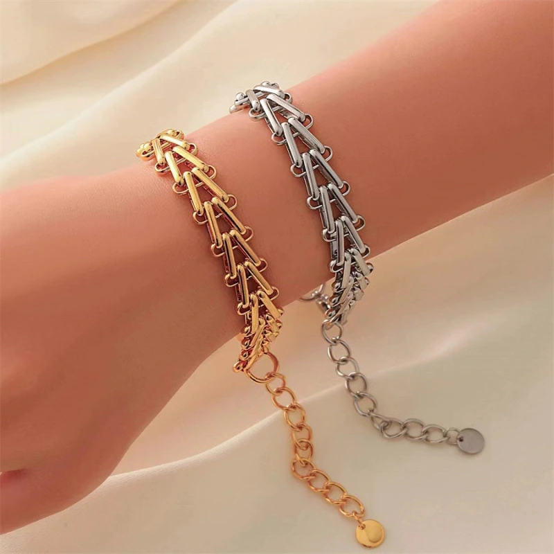 G01  18k  gold color for men women lady 18+4cm chain bracelet  chain  Top Quality Does not fade, This is not logo ,not stamped