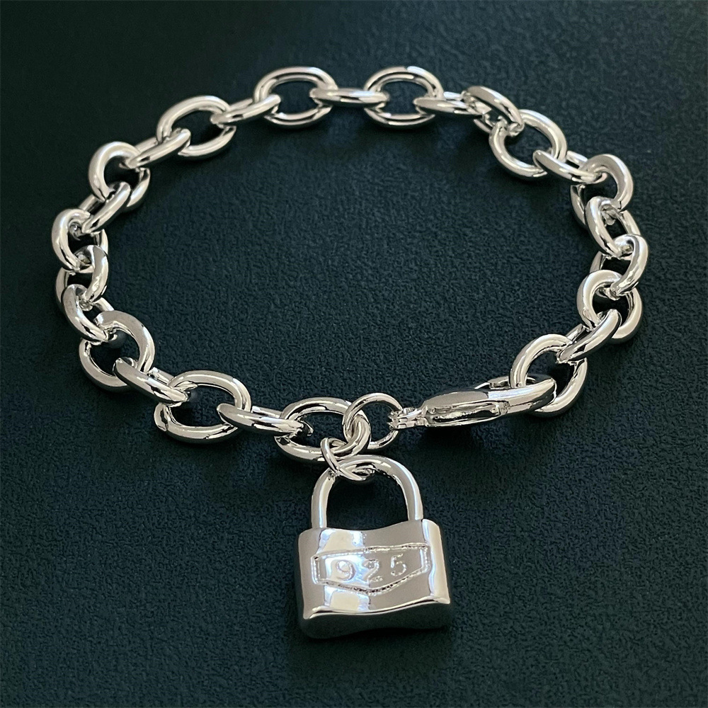 LH097  Silver color Charms Lock Bracelets for women Classic Chain for man Wedding party Christmas Gifts fashion Jewelry 20CM 8inches