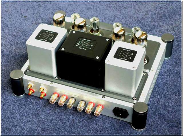 A40 electronic vacuum tube power amplifier, featuring pure EL34 vacuum tube push-pull HIFI amplifier, is a powerful vocal tool with a power of 40WX2
