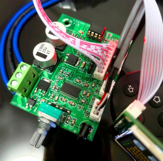 F15 pre-amplifier Hi-end low distortion and low noise HIFI pre-amplifier pre-amplifier board with TFT display module and pointer display