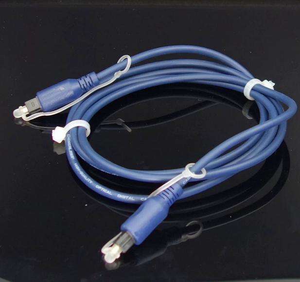 High-quality, high-resolution, lossless fiber optic cable 1.5 meters