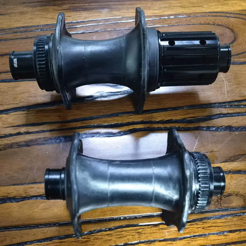 carbon bicycle hub
